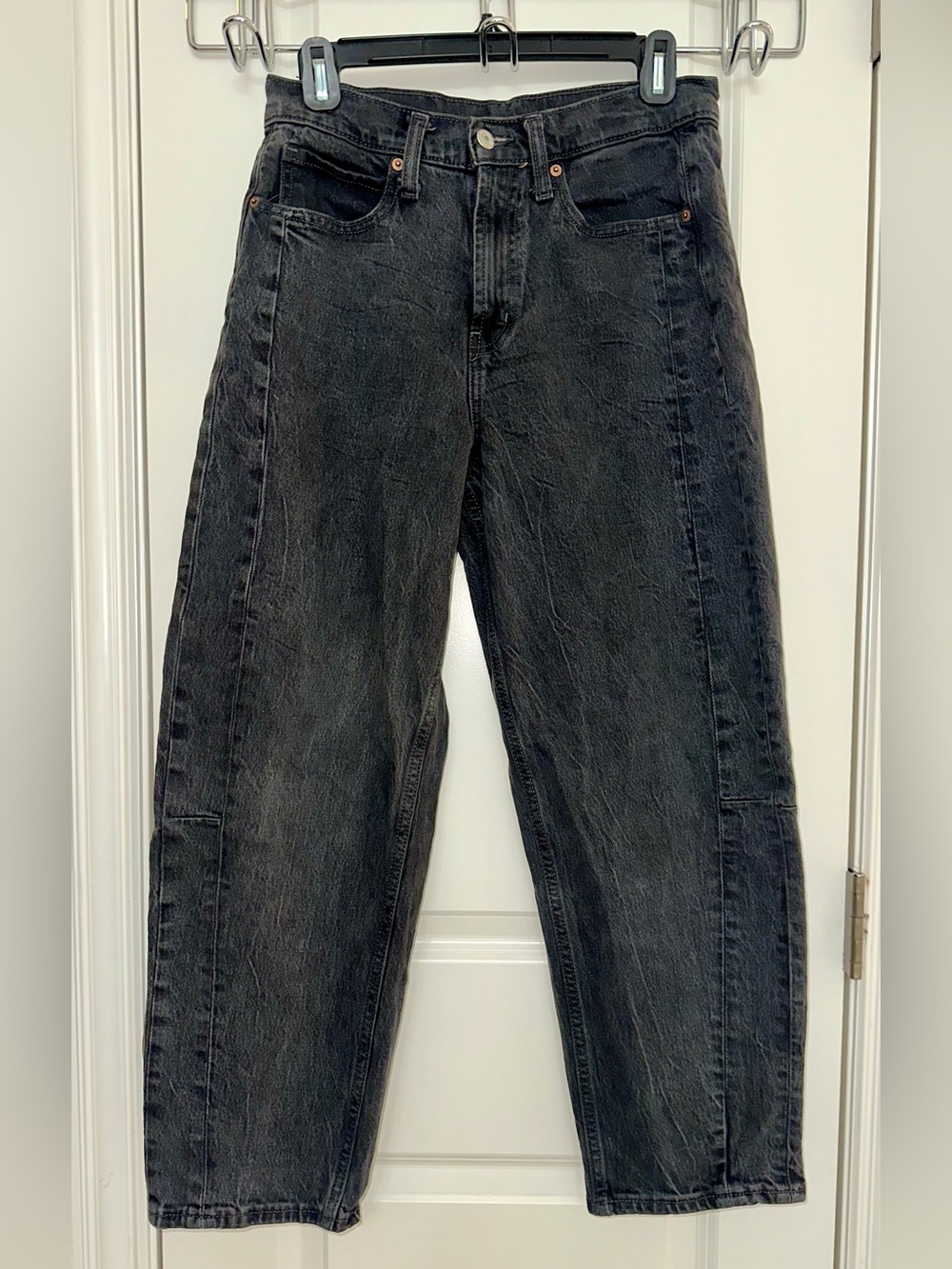 Old Navy Barrel Leg Jeans
